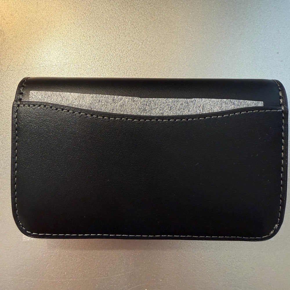 Coach Essential Slim Card Case in Black NWT - Picture 2 of 4